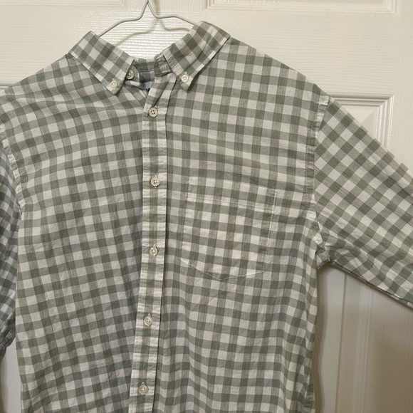 Old Navy Everyday Shirt Regular Fit Built In Flex - Picture 3 of 6